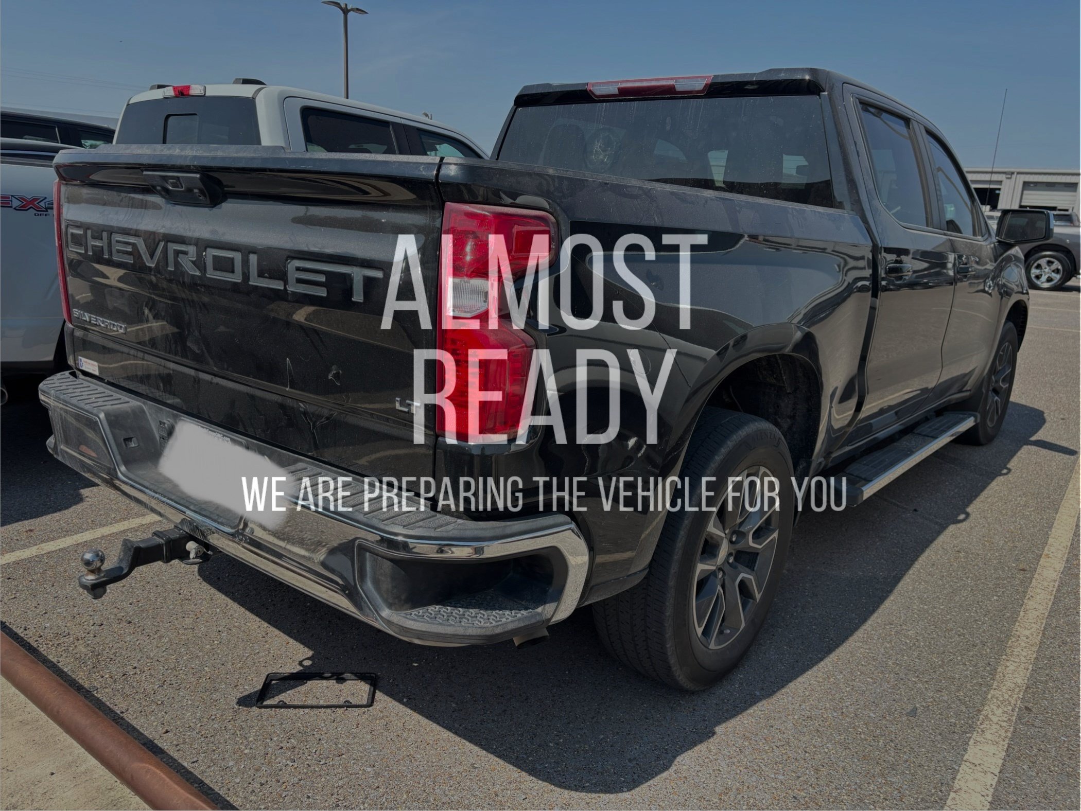 Used 2023 Chevrolet Silverado 1500 LT RWD image 4