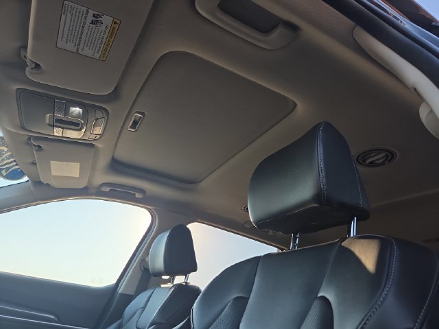 Used 2025 Kia Telluride S FWD image 22