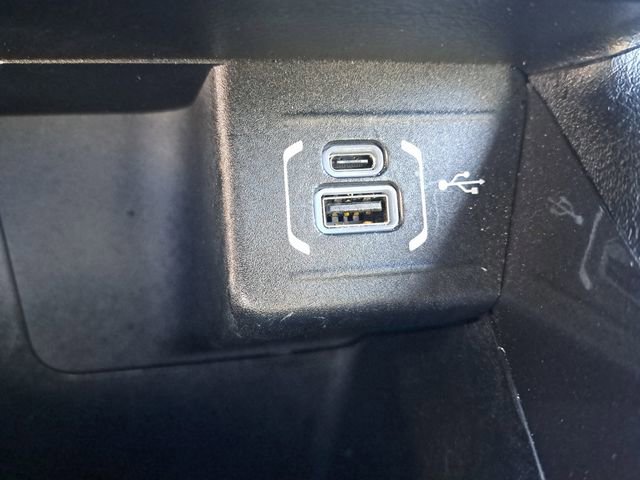 Used 2024 Jeep Compass Latitude image 30