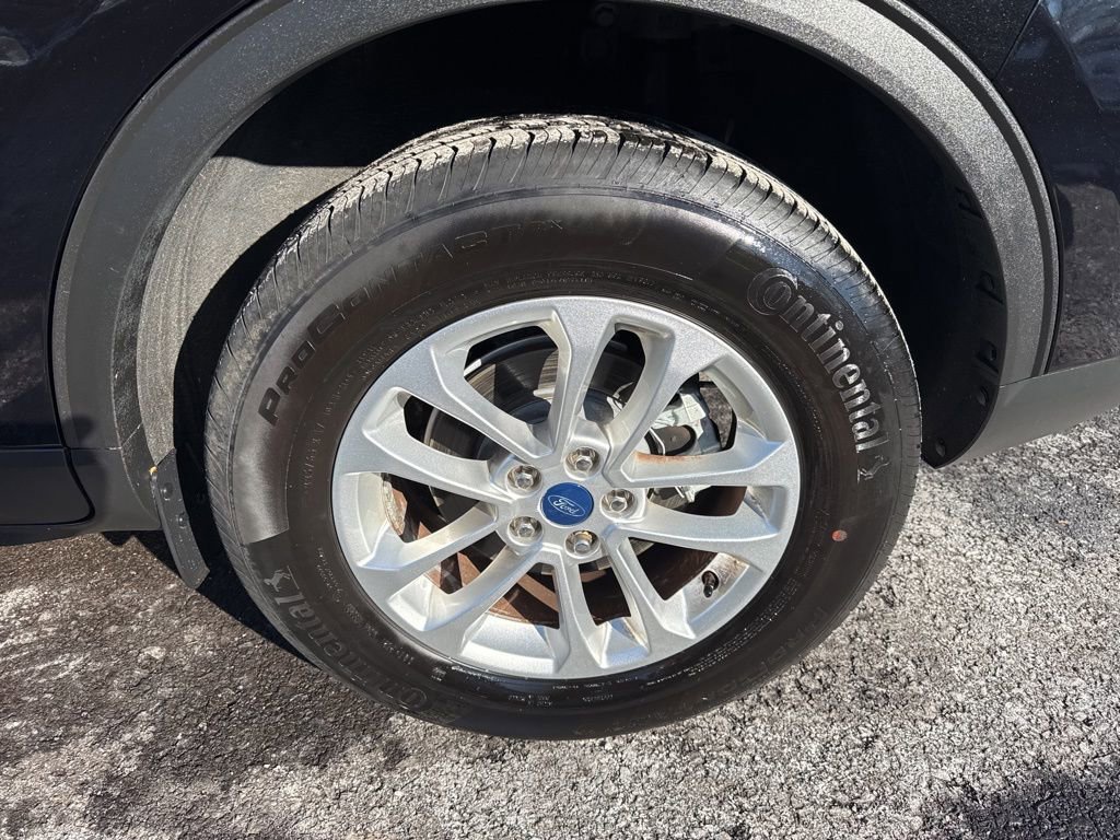 Certified 2022 Ford Escape SE w/ Cold Weather Package image 10