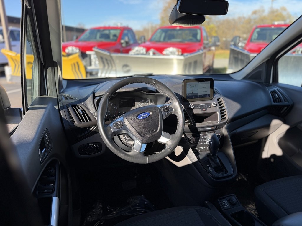 Certified 2022 Ford Transit Connect XLT image 13