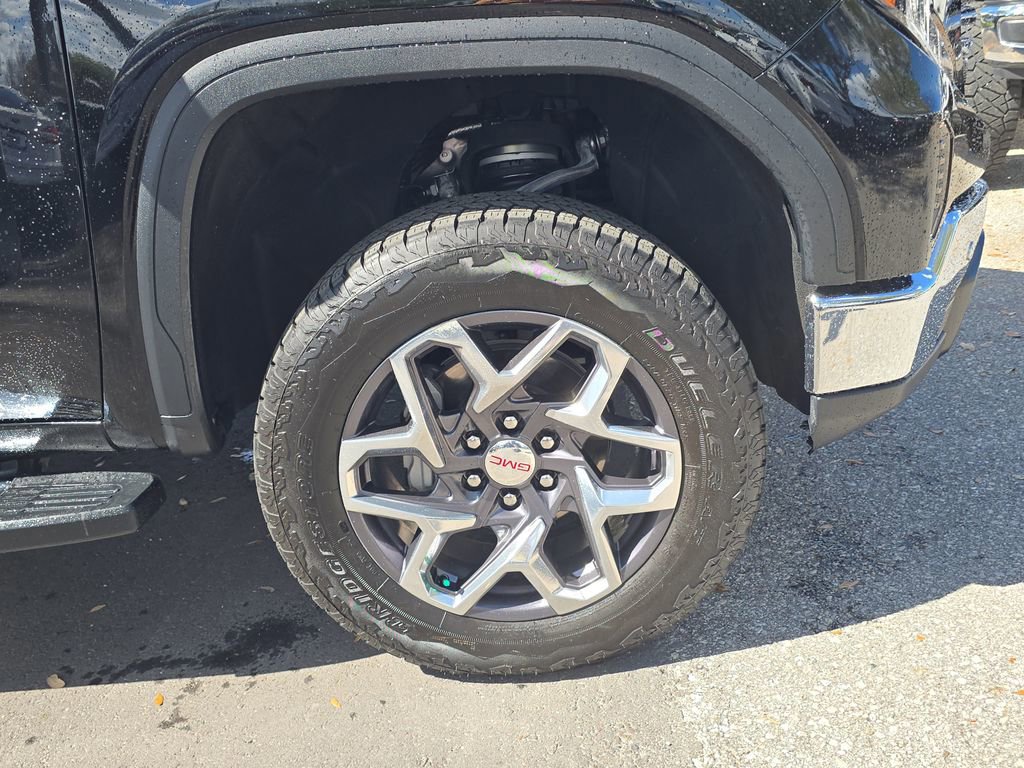 Used 2024 GMC Sierra 1500 SLT w/ SLT Premium Plus Package image 30