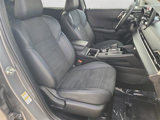 Used 2024 Mitsubishi Outlander SE image 6