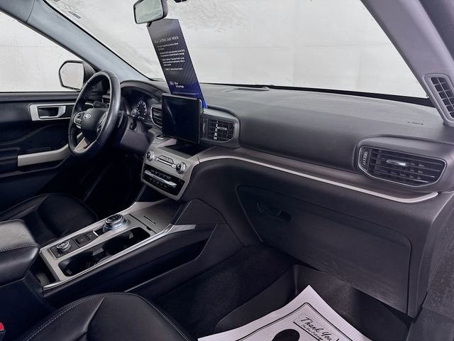 Certified 2021 Ford Explorer XLT w/ Equipment Group 202A image 36