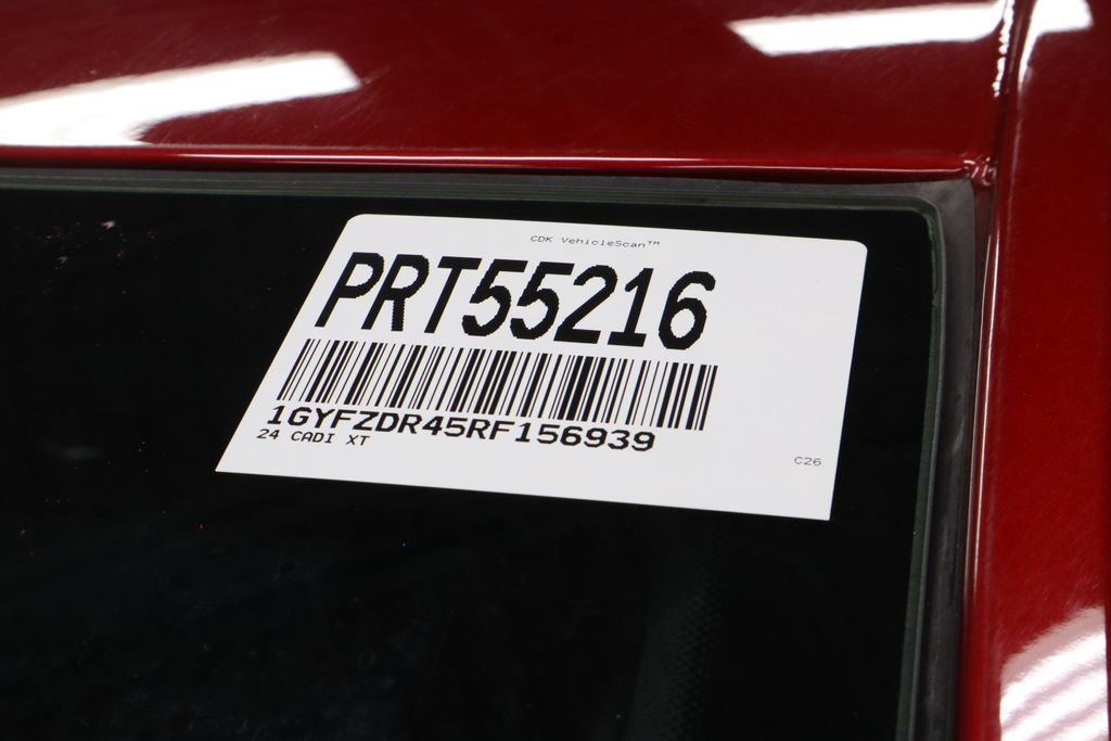 Used 2024 Cadillac XT4 Premium Luxury image 37