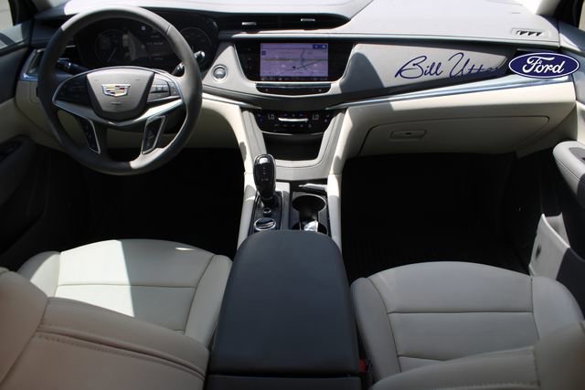 Used 2025 Cadillac XT5 Premium Luxury w/ Technology Package image 16