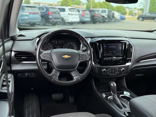 Used 2020 Chevrolet Traverse LT FWD image 5