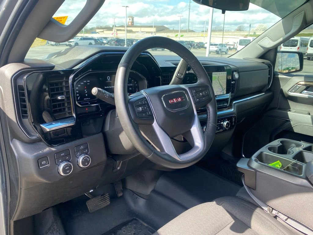 Used 2023 GMC Sierra 1500 SLE AWD/4WD image 13