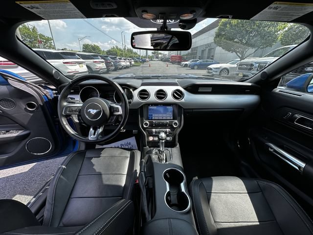 Certified 2017 Ford Mustang Premium RWD image 3