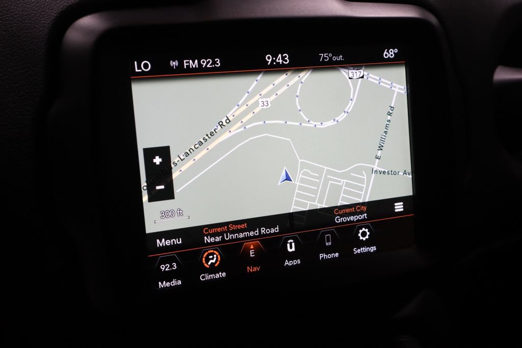 Used 2022 Jeep Renegade Altitude AWD/4WD image 2