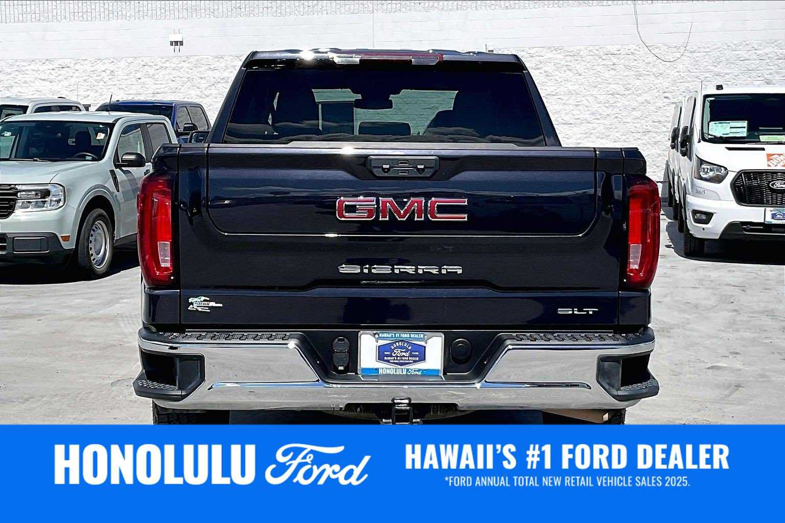 Used 2025 GMC Sierra 1500 SLT AWD/4WD image 5