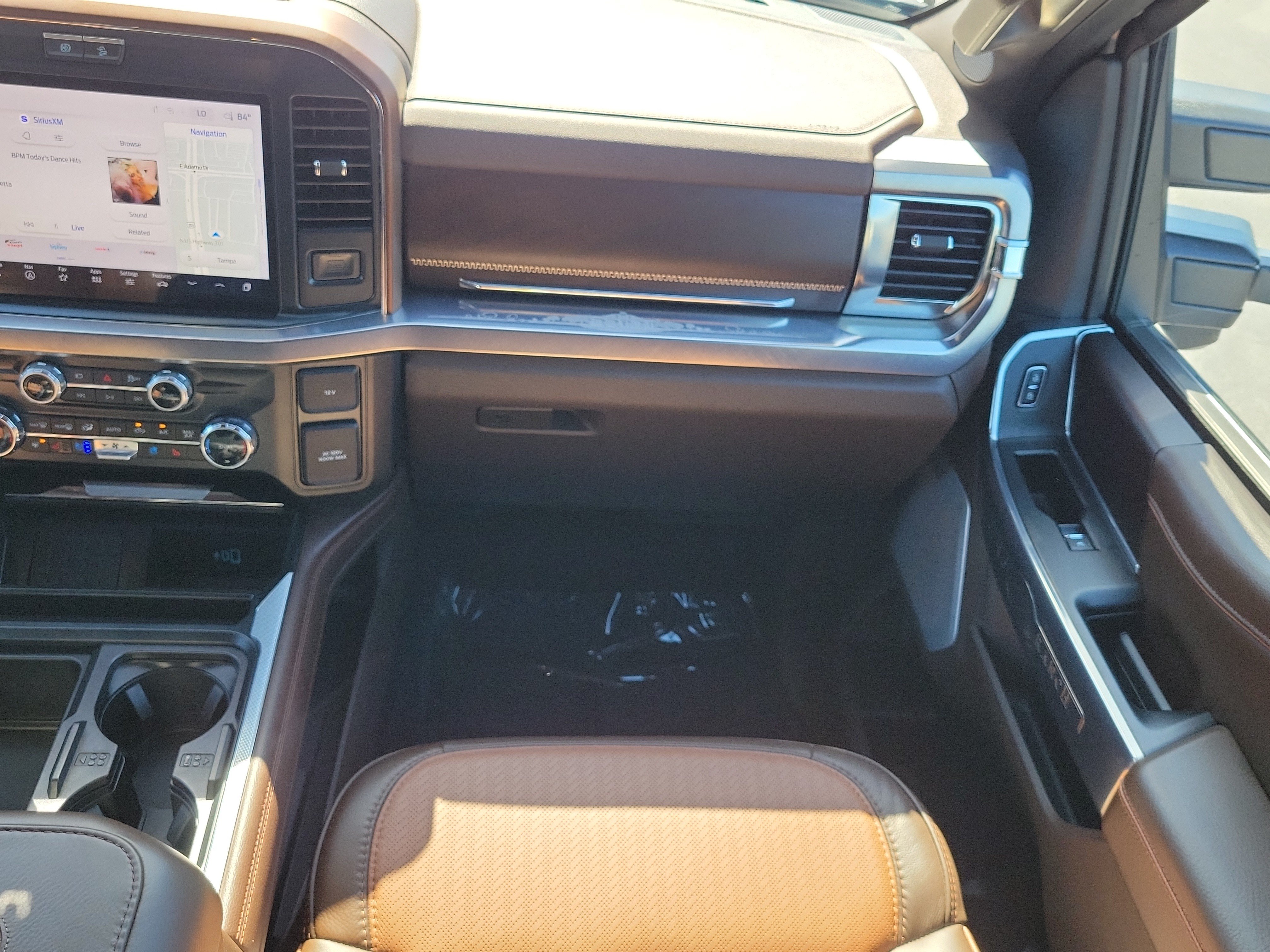Certified 2025 Ford F250 King Ranch w/ FX4 Off-Road Package AWD/4WD image 15