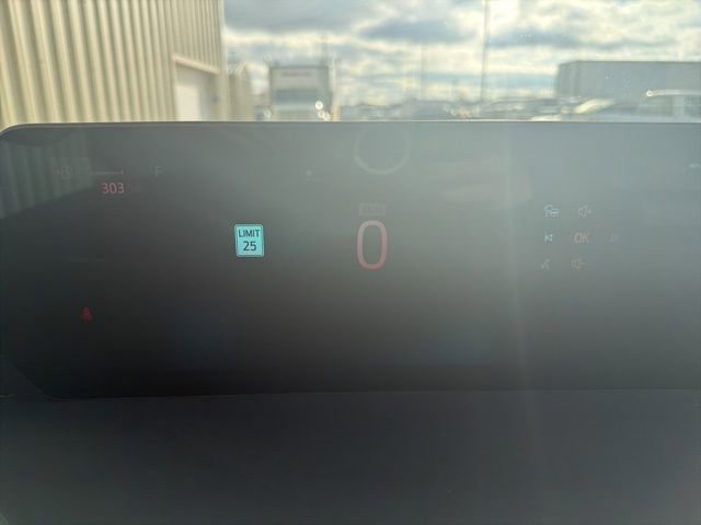 Certified 2025 Ford Expedition Max Platinum image 16