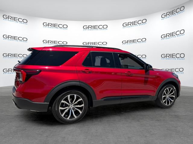 Certified 2026 Ford Explorer ST-Line w/ Premium Package RWD image 7