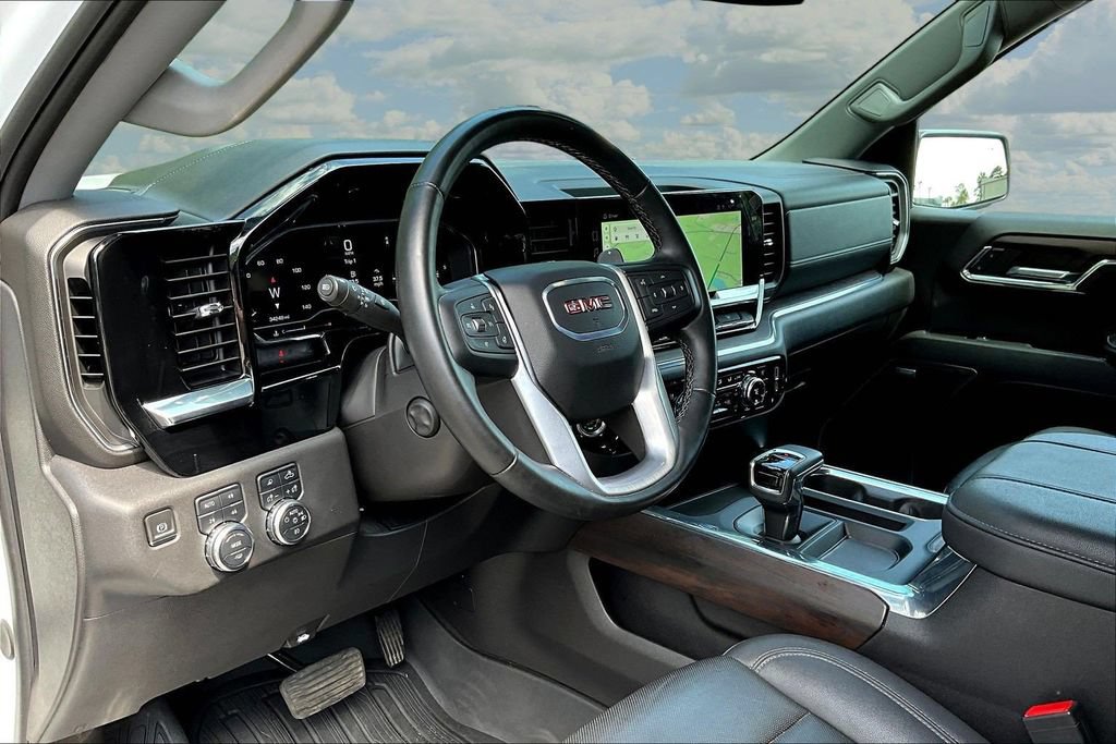 Used 2024 GMC Sierra 1500 SLT w/ SLT Premium Plus Package AWD/4WD image 20