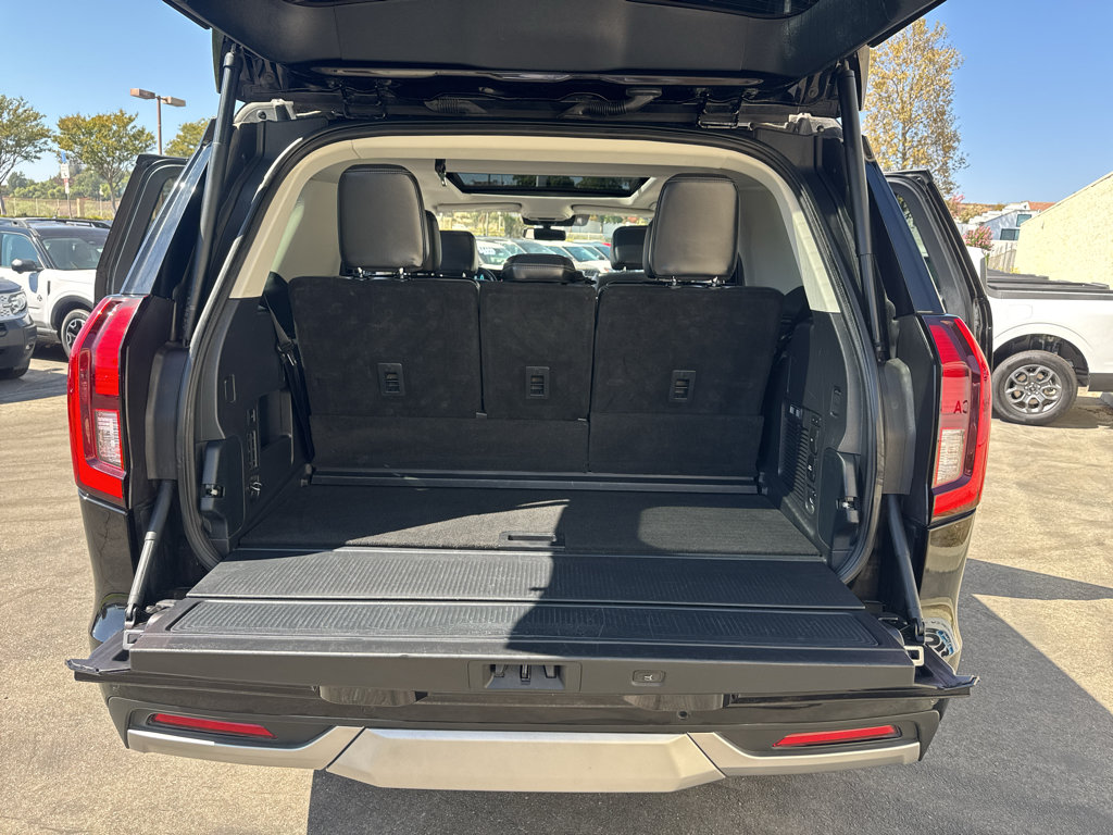 Certified 2025 Ford Expedition Platinum AWD/4WD image 22