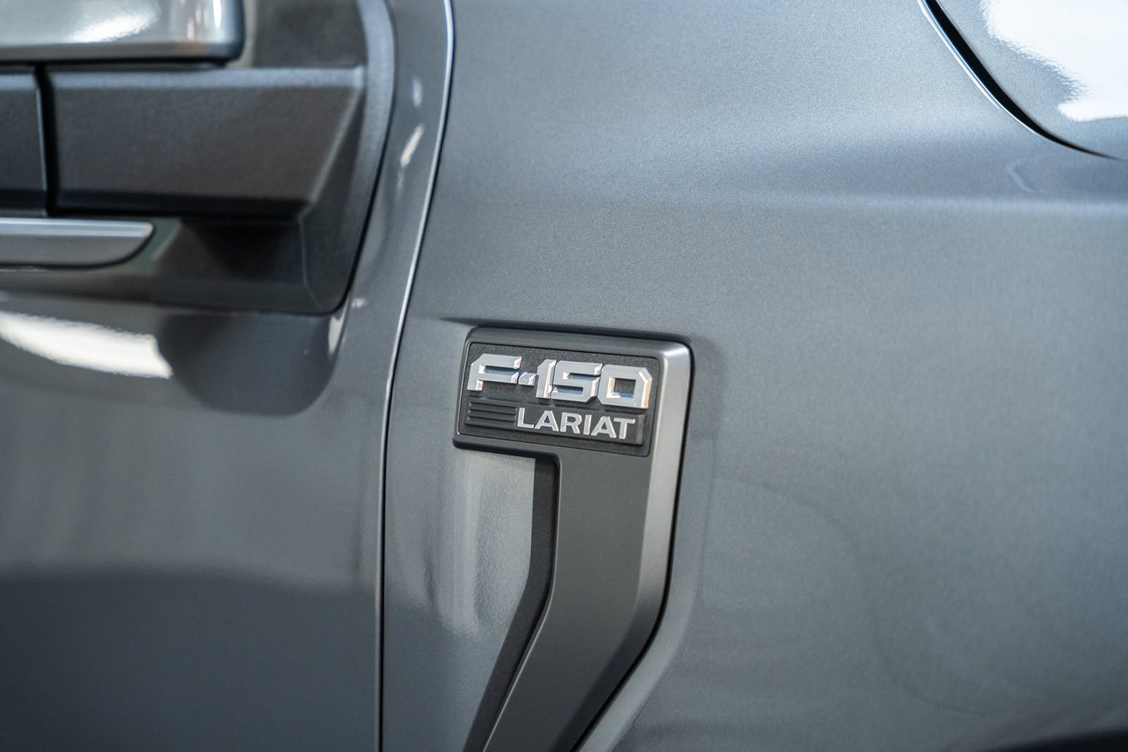 Certified 2023 Ford F150 Lariat w/ Equipment Group 502A High image 18