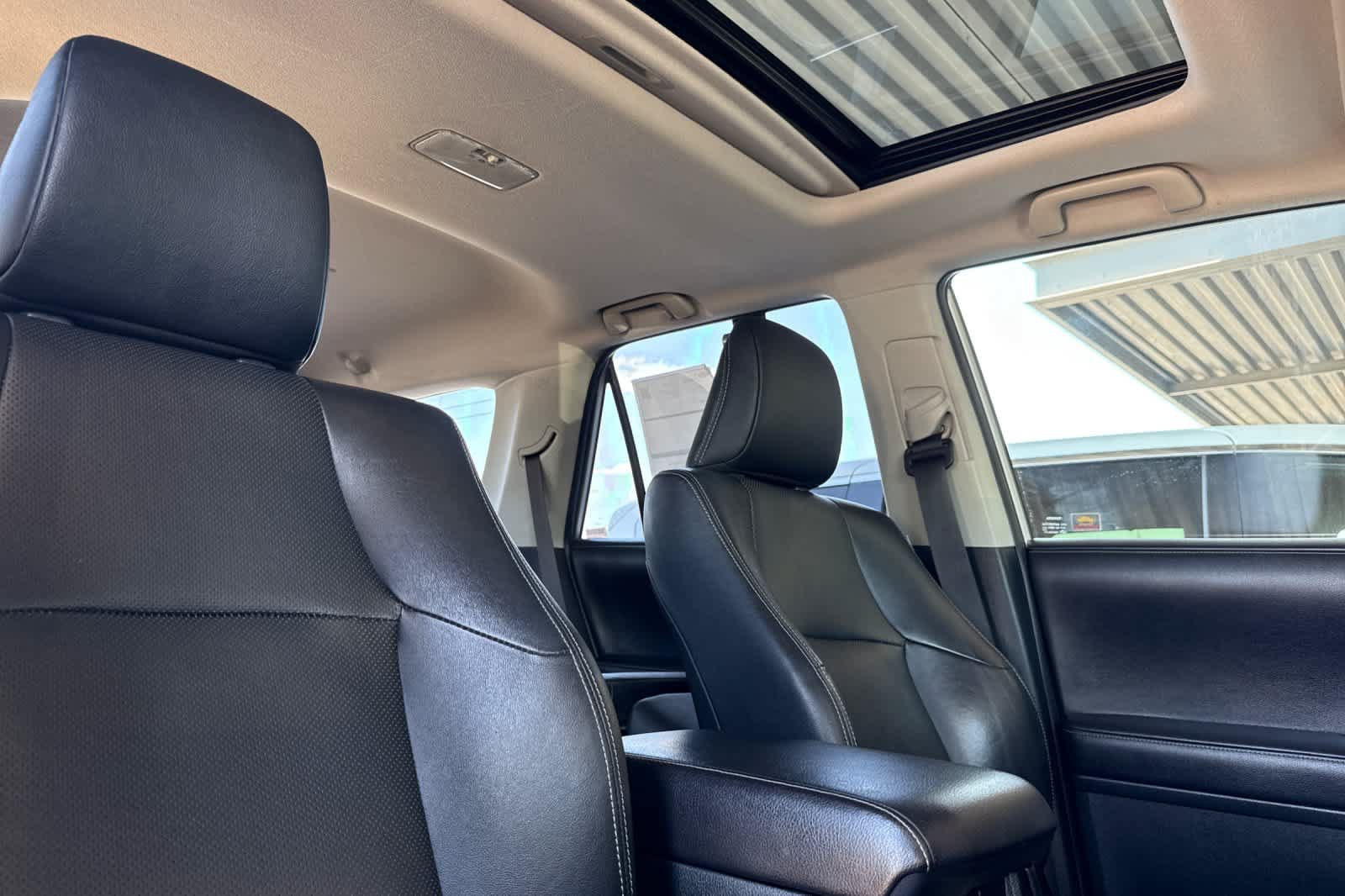Used 2019 Toyota 4Runner Limited AWD/4WD image 18