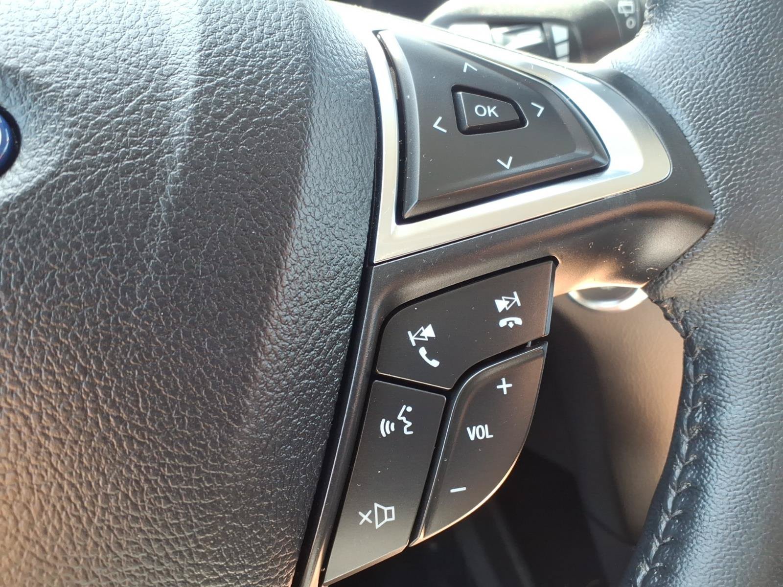 Certified 2023 Ford Edge SEL w/ Convenience Package AWD/4WD image 15