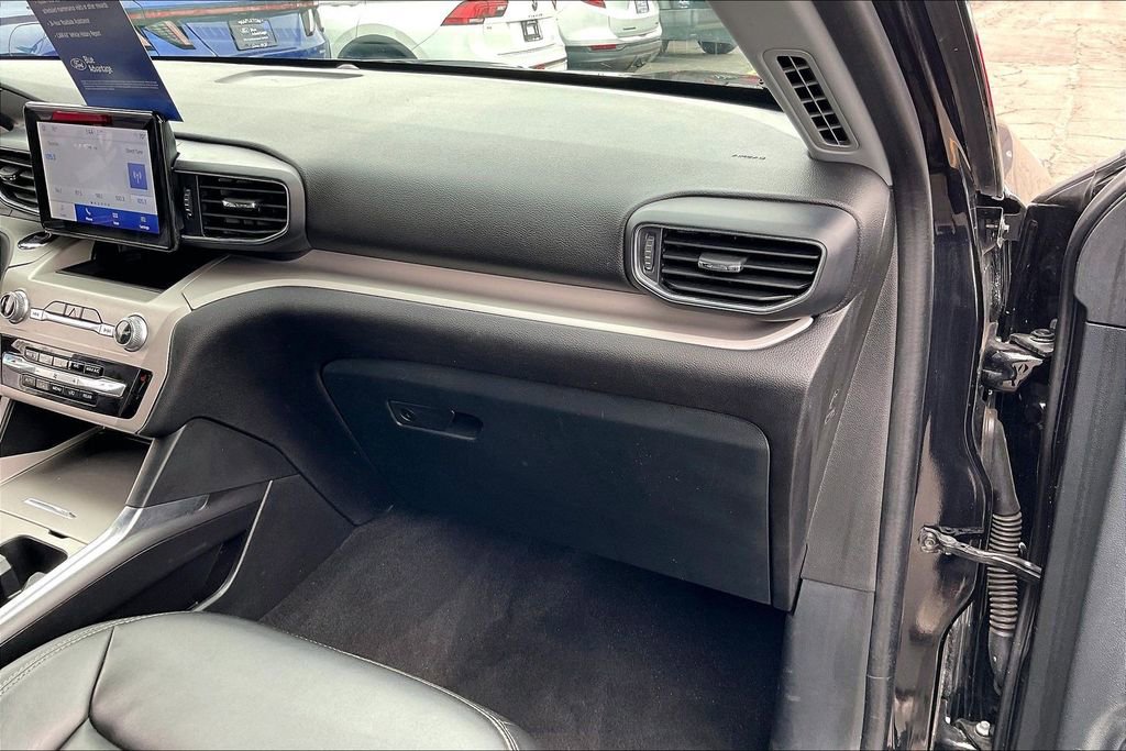 Certified 2024 Ford Explorer XLT w/ Equipment Group 202A image 14