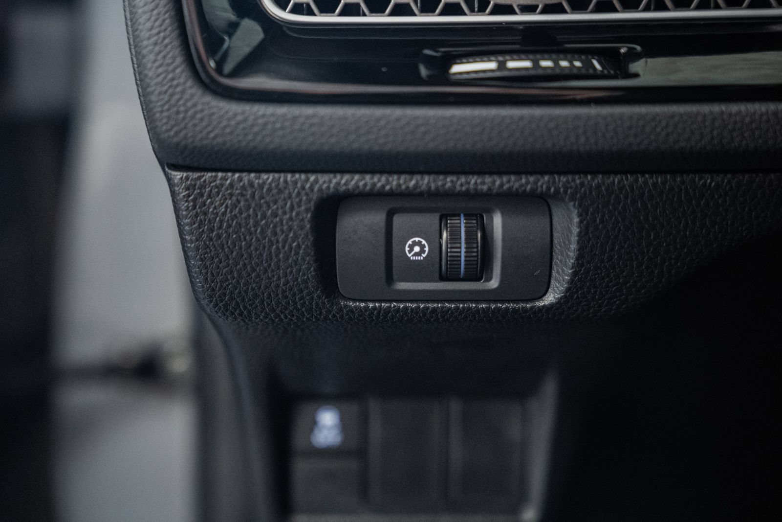 Used 2025 Honda Civic Sport image 44