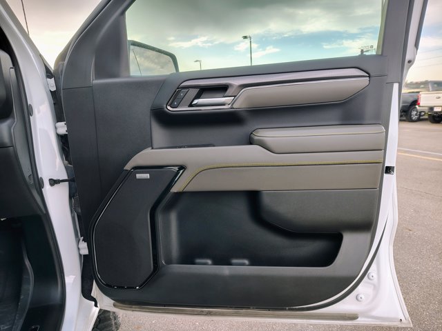 Used 2024 Chevrolet Silverado 1500 ZR2 w/ Technology Package AWD/4WD image 13