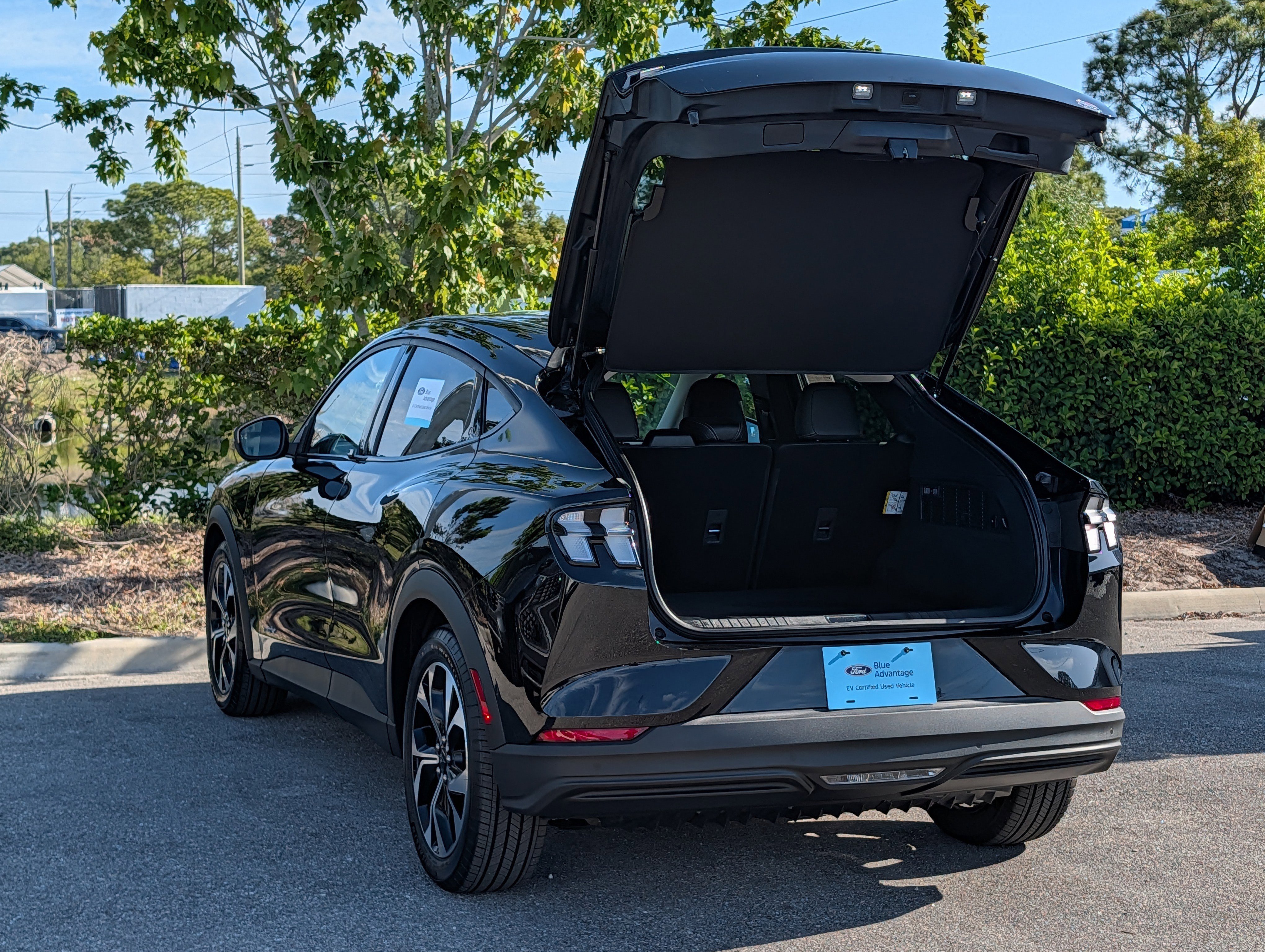 Certified 2025 Ford Mustang Mach-E Select RWD image 13