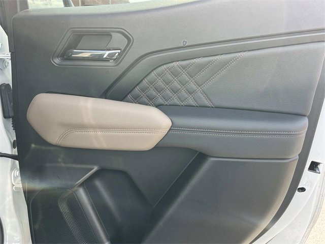 Used 2024 GMC Canyon Denali image 23