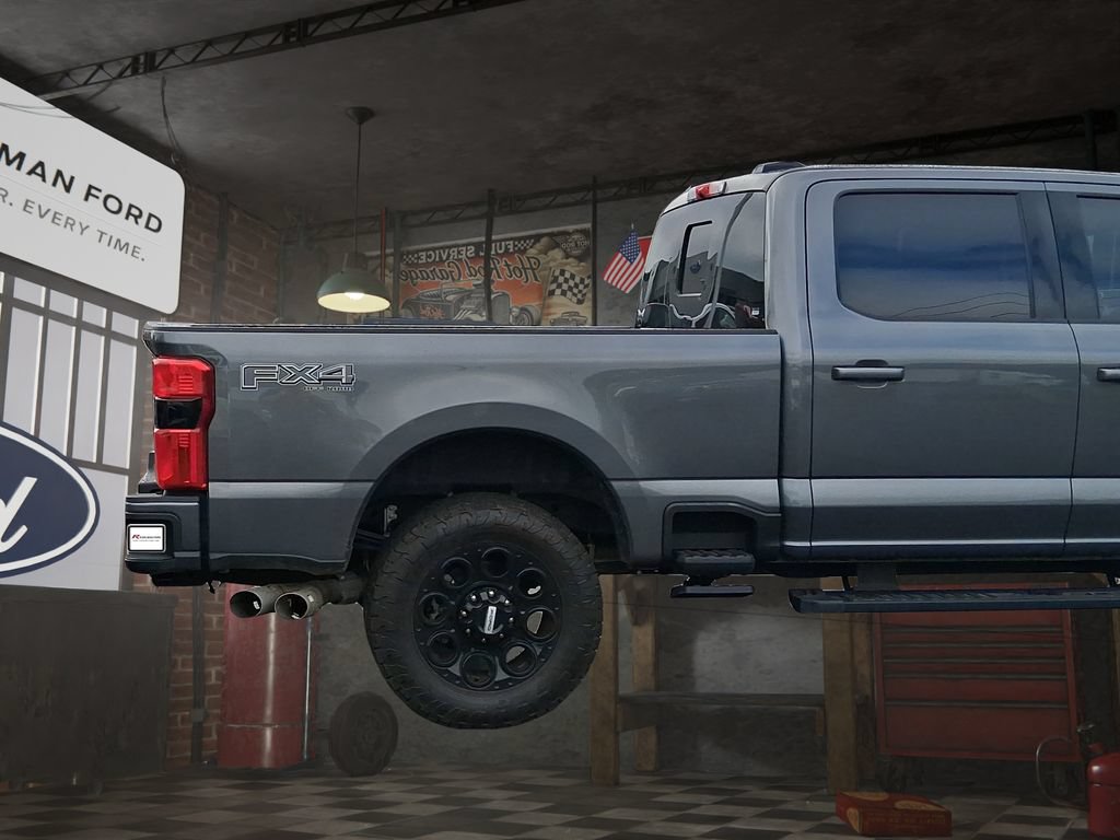 Certified 2025 Ford F250 XLT w/ Black Appearance Package AWD/4WD image 8