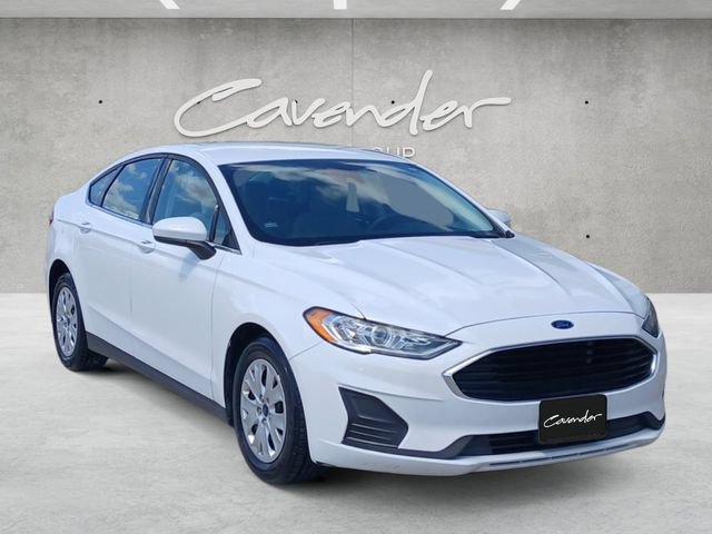 Certified 2020 Ford Fusion S FWD image 2