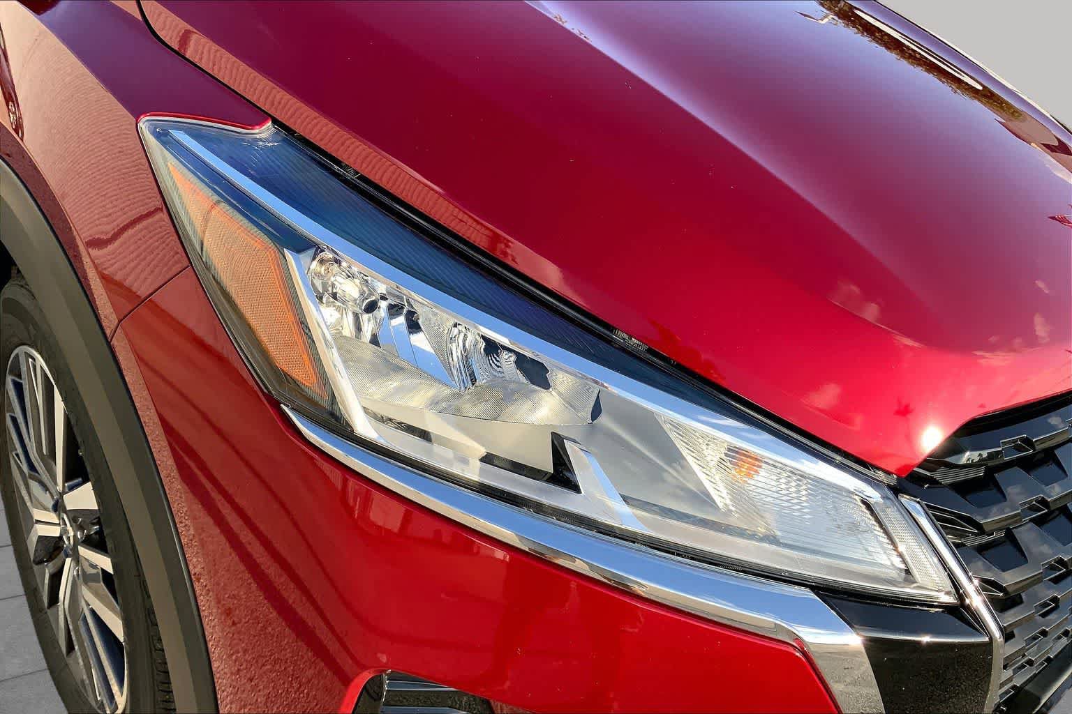 Used 2021 Nissan Kicks SV FWD image 28