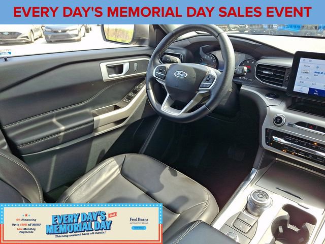 Certified 2022 Ford Explorer XLT w/ Equipment Group 202A AWD/4WD image 14