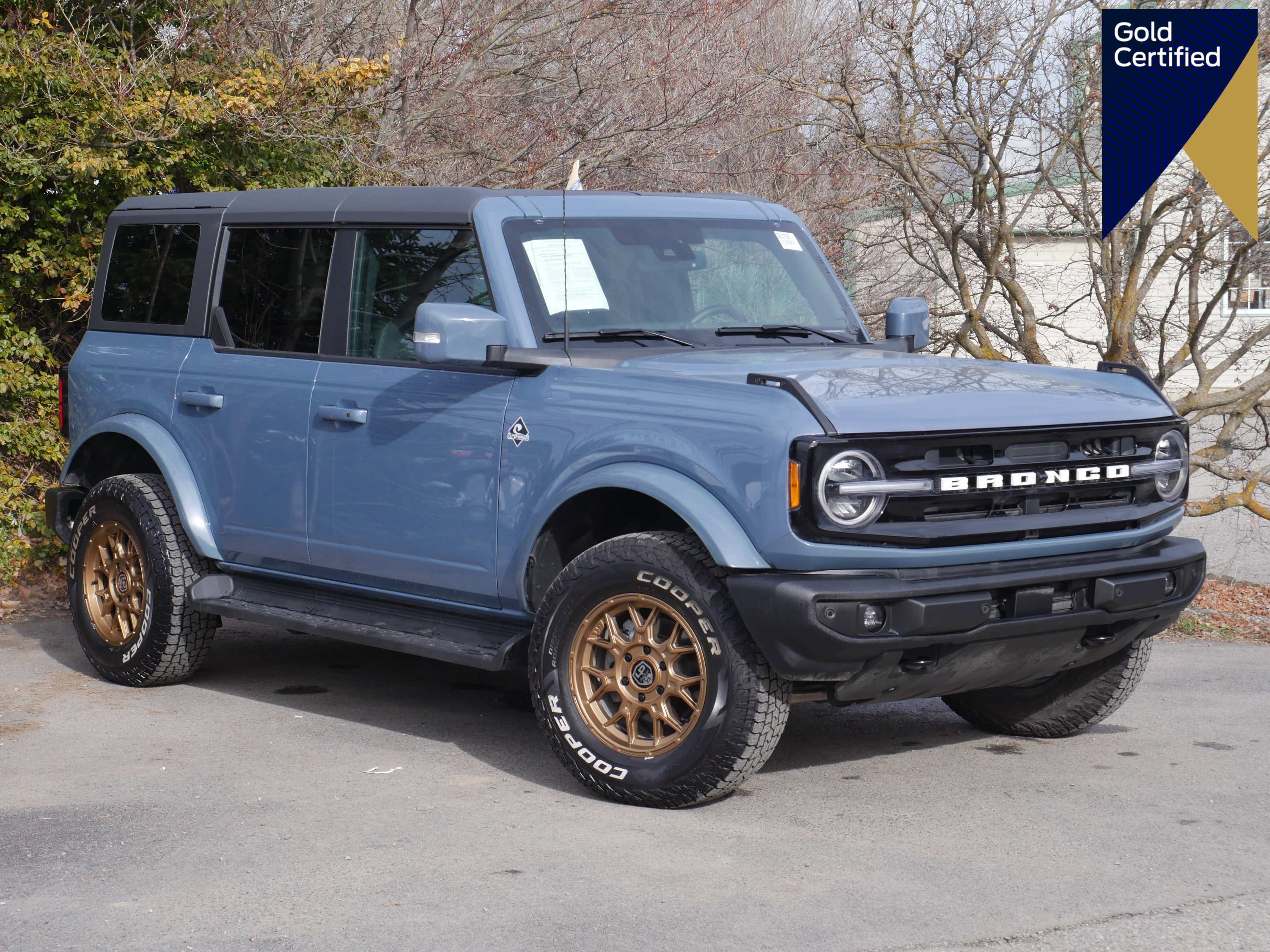 Certified 2025 Ford Bronco Outer Banks image 1