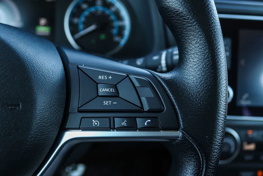 Used 2025 Nissan Leaf S FWD image 23