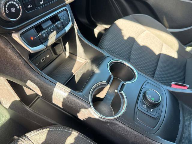Used 2024 GMC Terrain SLE FWD image 27