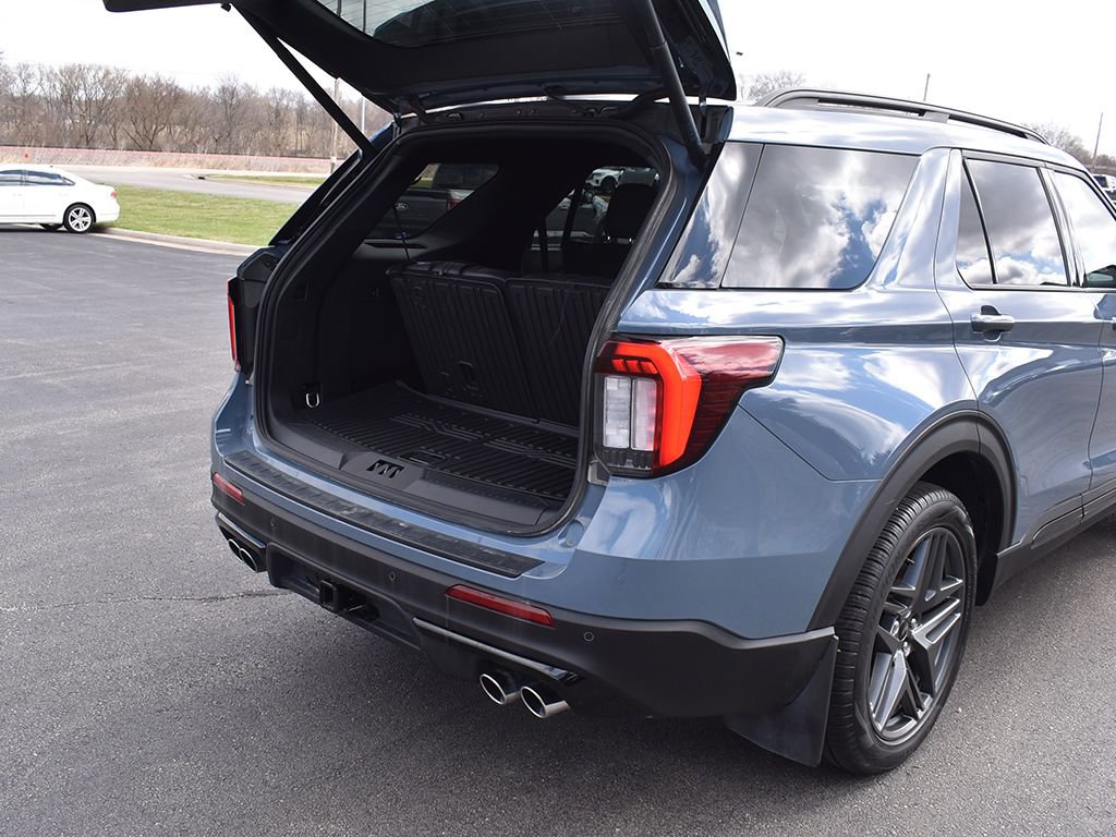 Certified 2025 Ford Explorer ST AWD/4WD image 29