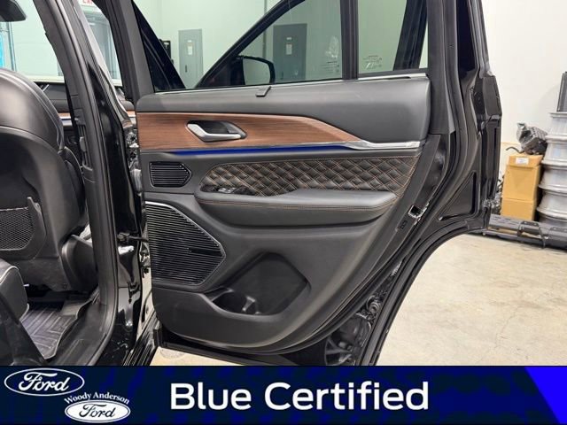 Used 2024 Jeep Grand Cherokee Summit w/ Adv Protech Group IV image 28