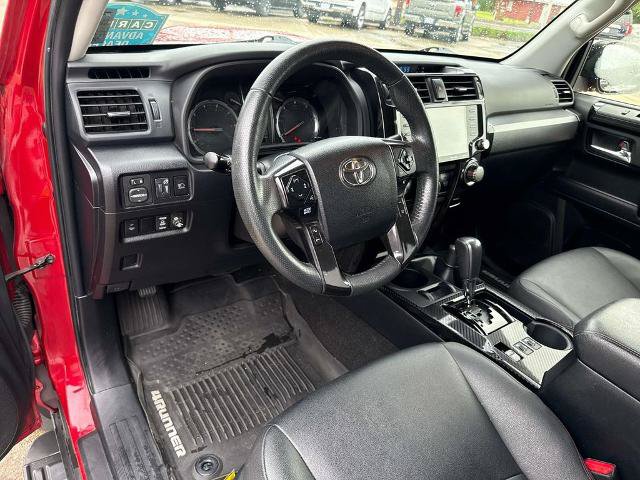 Used 2020 Toyota 4Runner Venture w/ Moonroof Package AWD/4WD image 21