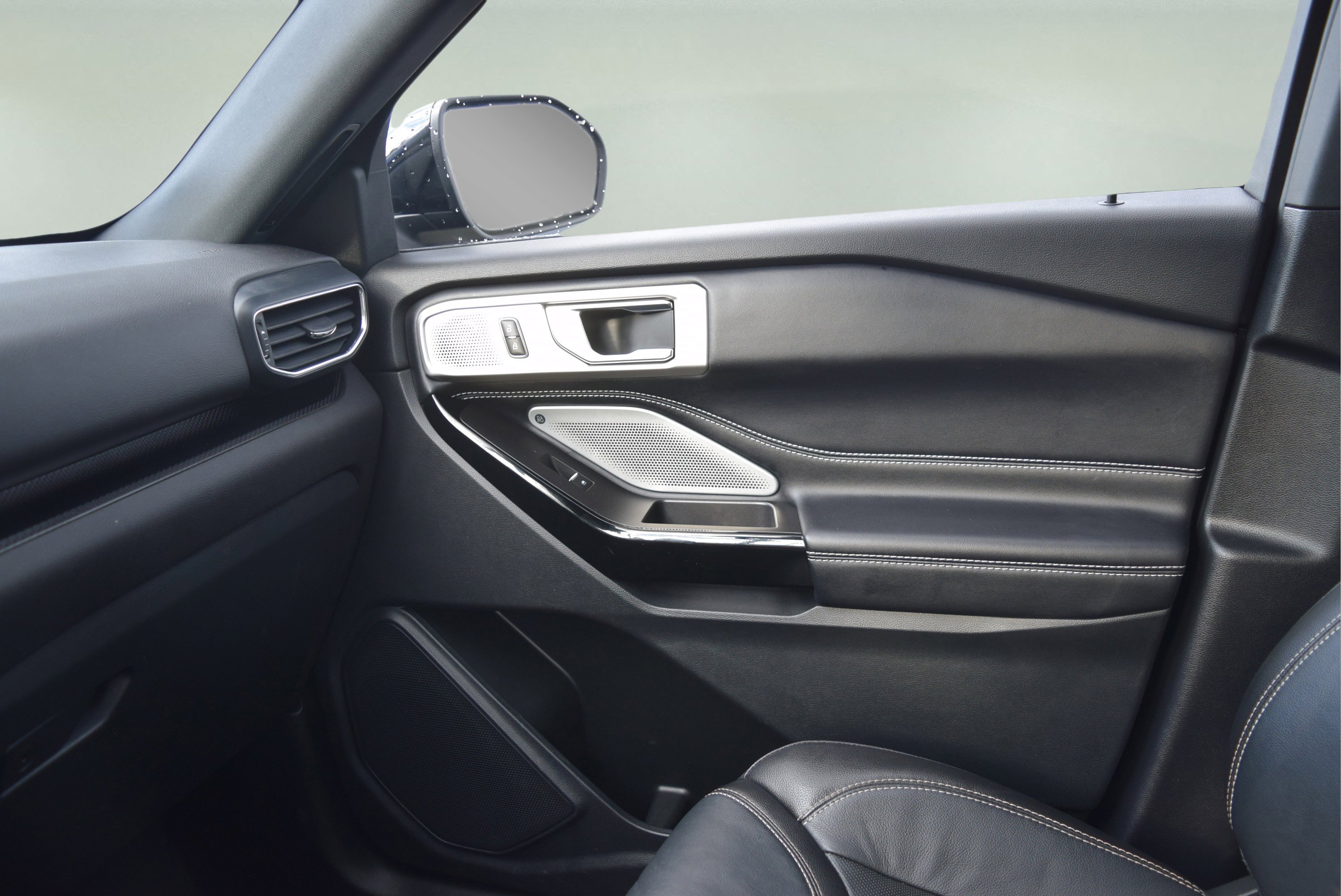 Certified 2022 Ford Explorer ST w/ Equipment Group 401A image 19