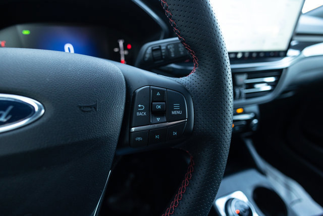 Certified 2025 Ford Escape ST-Line Elite w/ Tech Pack #1 image 16