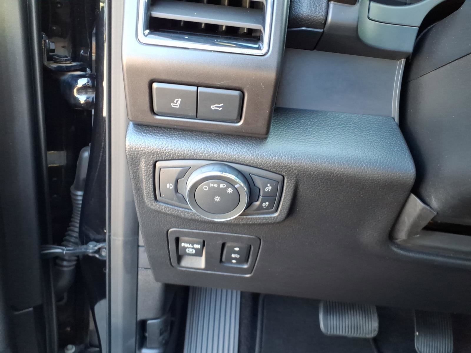 Certified 2019 Ford Expedition Limited w/ Equipment Group 301A AWD/4WD image 20