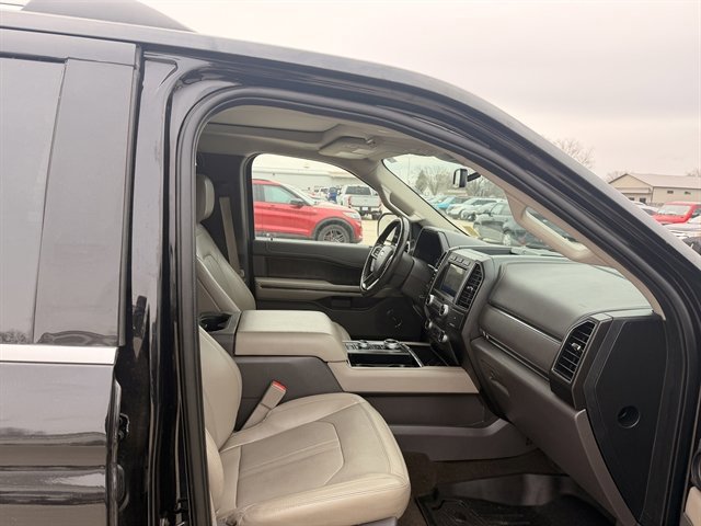 Certified 2021 Ford Expedition Max Limited image 6