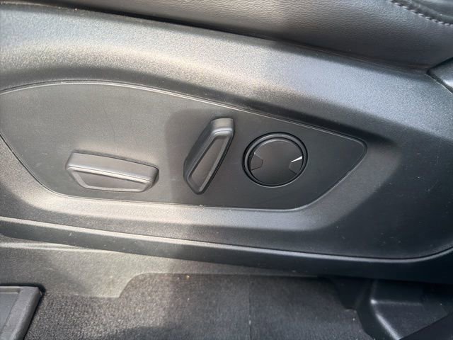 Certified 2022 Ford Explorer XLT w/ Equipment Group 202A image 27