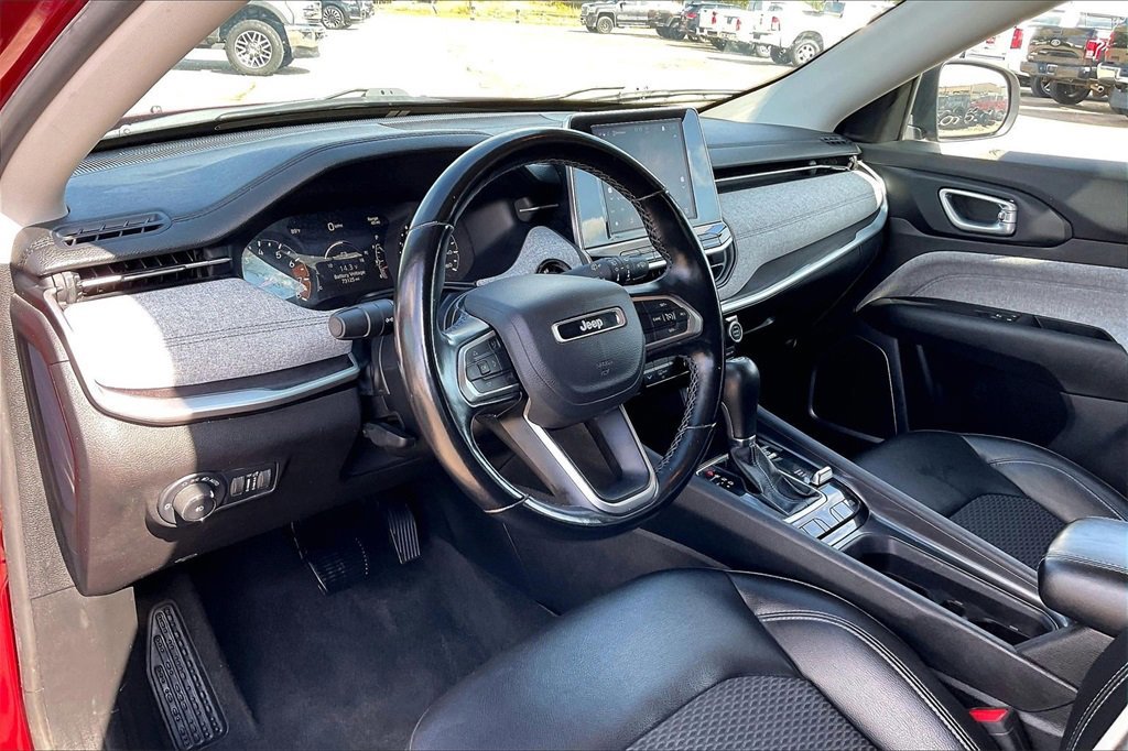 Used 2022 Jeep Compass Latitude w/ Convenience Group image 14