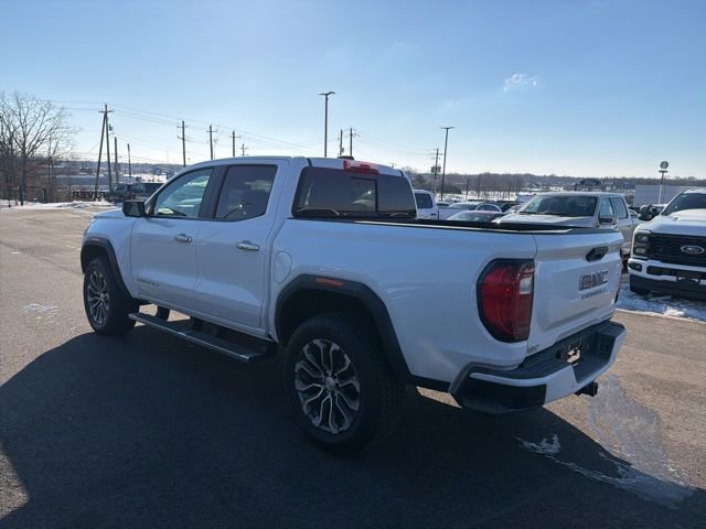 Used 2025 GMC Canyon Denali image 2