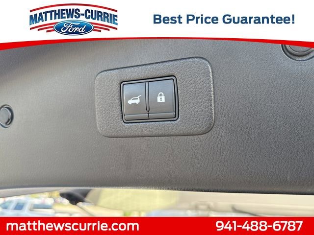 Used 2021 Nissan Armada SV w/ SV Appearance Package image 14