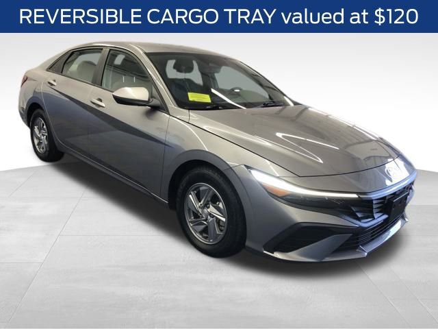 Used 2024 Hyundai Elantra SE image 6