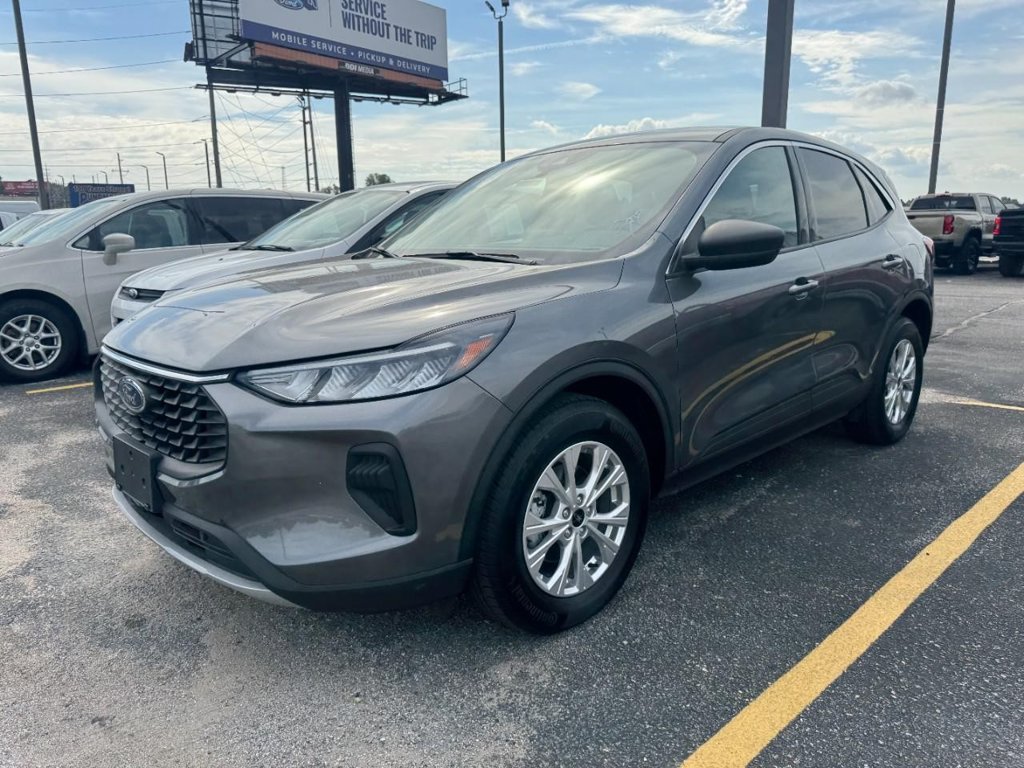 Certified 2023 Ford Escape Active AWD/4WD image 7