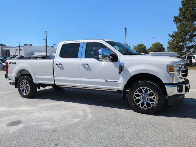 Certified 2022 Ford F350 Lariat w/ Lariat Value Package AWD/4WD image 2