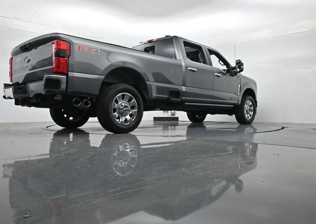 Certified 2025 Ford F250 Lariat w/ Lariat Ultimate Package AWD/4WD image 31